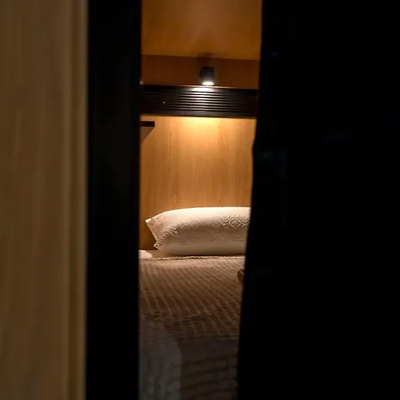Chania Capsule Capsule hotel *